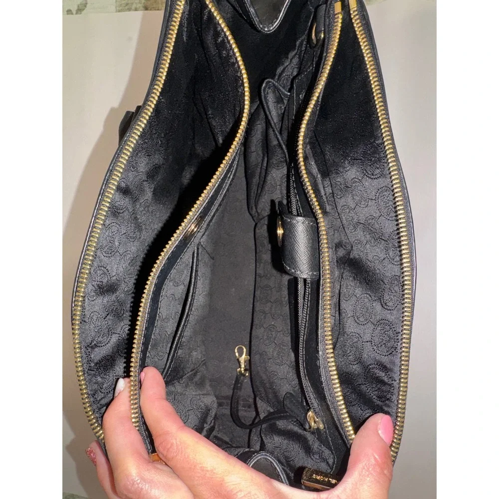 Michael Kors Savannah Satchel Women Black Saffiano Leather Gold Hardware Large - Picture 8 of 11